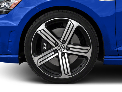 2017 Volkswagen Golf R DCC & Navigation 4Motion 4Motion