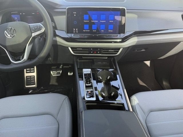 2026 Volkswagen Atlas Cross Sport 2.0T SEL R-Line Black