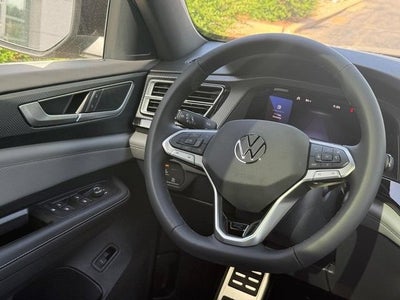 2026 Volkswagen Atlas Cross Sport 2.0T SEL R-Line Black