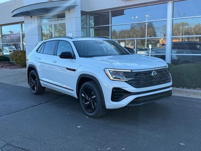 2026 Volkswagen Atlas Cross Sport 2.0T SEL R-Line Black