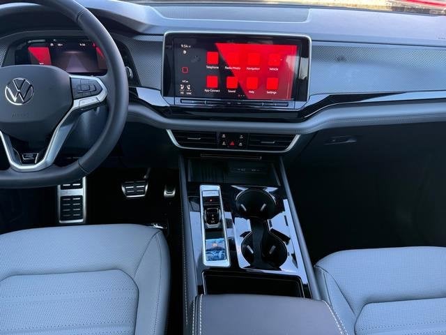 2026 Volkswagen Atlas Cross Sport 2.0T SEL R-Line Black