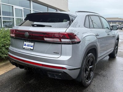 2026 Volkswagen Atlas Cross Sport 2.0T SEL R-Line Black