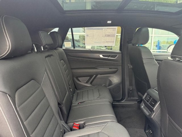 2026 Volkswagen Atlas Cross Sport 2.0T SEL R-Line Black
