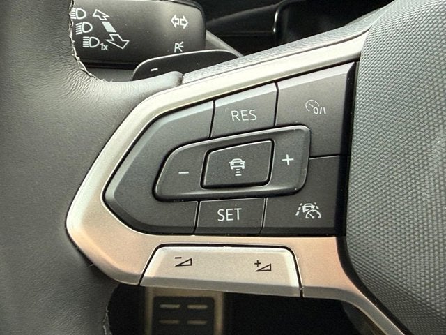 2026 Volkswagen Atlas Cross Sport 2.0T SEL R-Line Black
