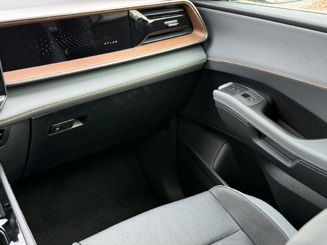 2027 Volkswagen Atlas SEL R-Line