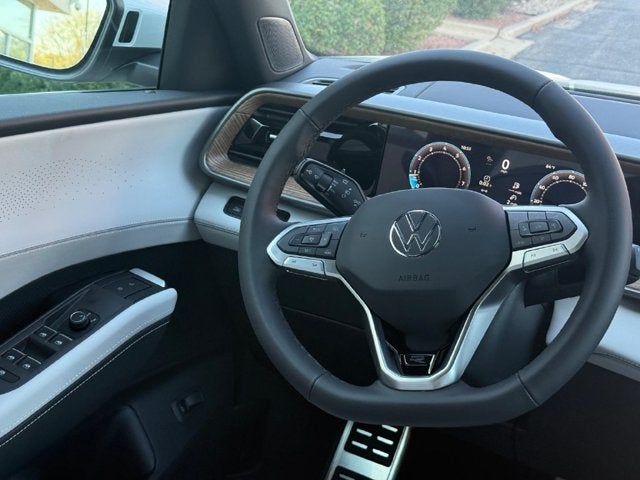 2027 Volkswagen Atlas SEL R-Line