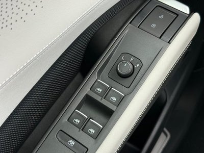 2027 Volkswagen Atlas SEL R-Line