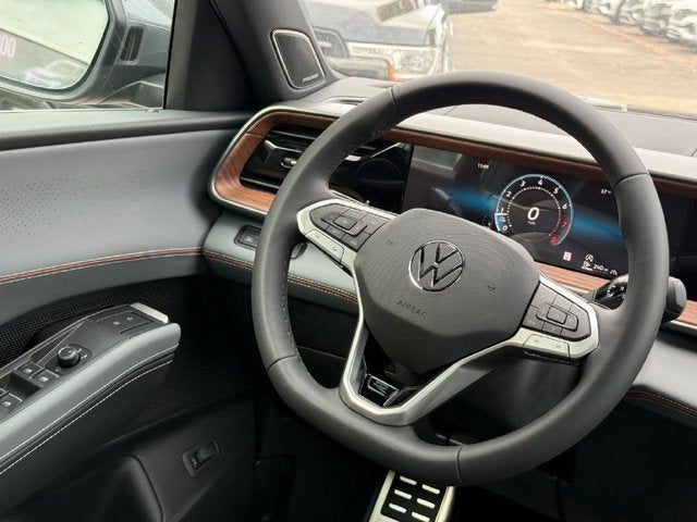 2027 Volkswagen Atlas SEL Premium R-Line