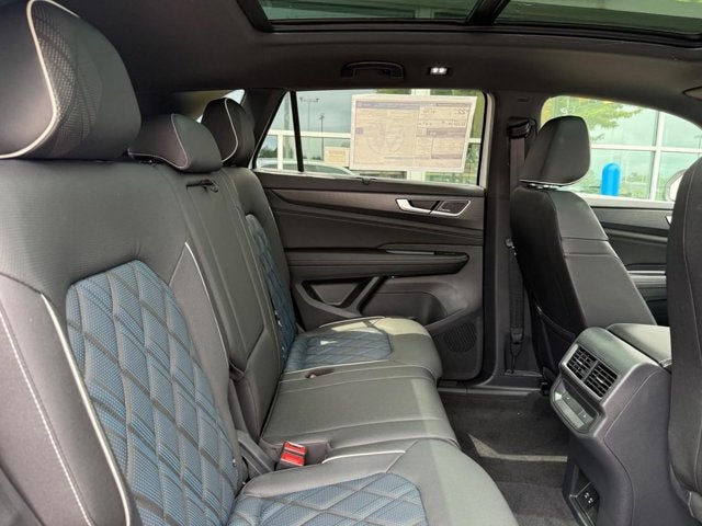 2026 Volkswagen Atlas Cross Sport 2.0T SEL Premium R-Line