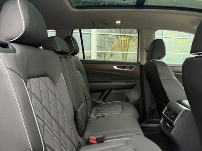 2026 Volkswagen Atlas 2.0T SEL Premium R-Line