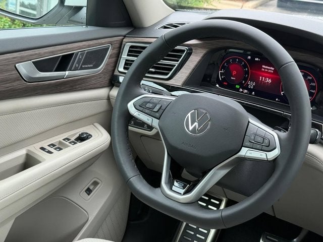 2026 Volkswagen Atlas 2.0T SEL Premium R-Line