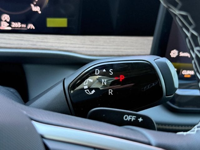 2027 Volkswagen Atlas SE w/Technology