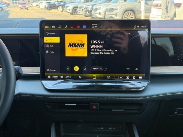2027 Volkswagen Atlas SE w/Technology