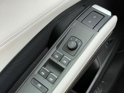 2027 Volkswagen Atlas SE w/Technology