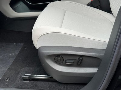 2027 Volkswagen Atlas SE w/Technology