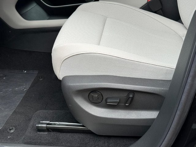 2027 Volkswagen Atlas SE w/Technology