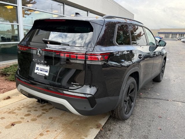 2027 Volkswagen Atlas SE w/Technology