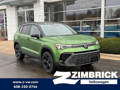 2026 Volkswagen Taos SE Black