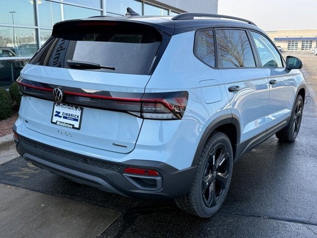 2026 Volkswagen Taos SE Black