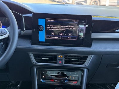 2027 Volkswagen Taos SE Black