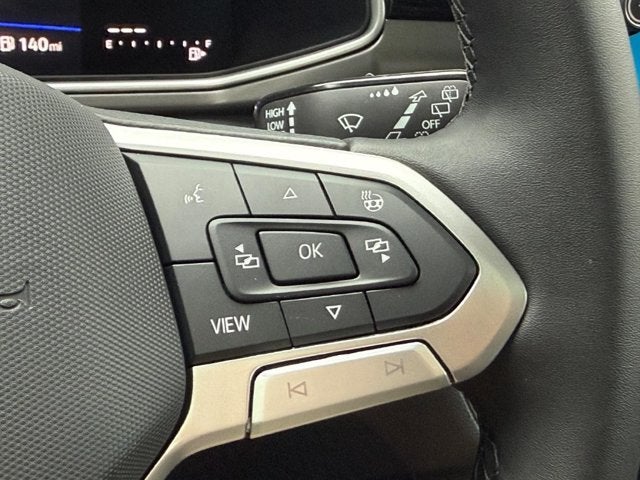 2027 Volkswagen Taos SE Black