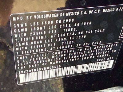 2027 Volkswagen Taos SE Black