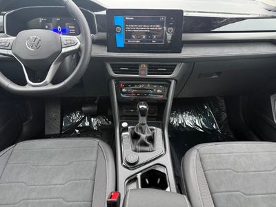 2027 Volkswagen Taos SE Black
