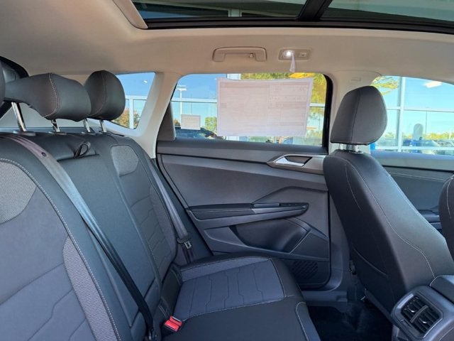 2027 Volkswagen Taos SE Black