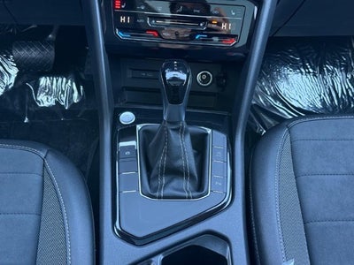 2027 Volkswagen Taos SE Black