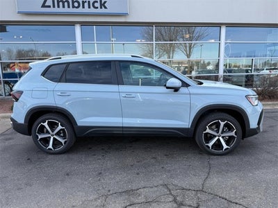 2026 Volkswagen Taos SEL