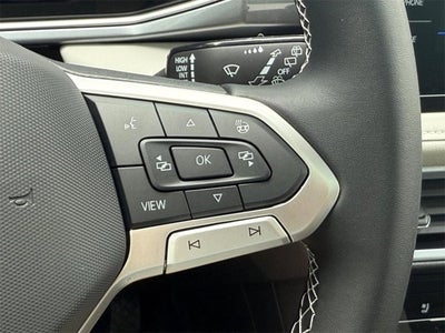 2025 Volkswagen Taos SEL