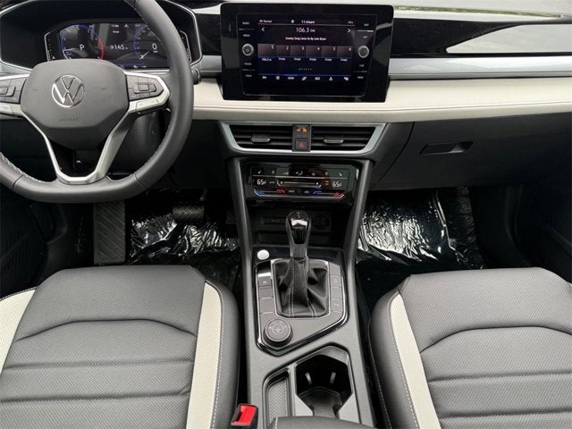 2025 Volkswagen Taos SEL
