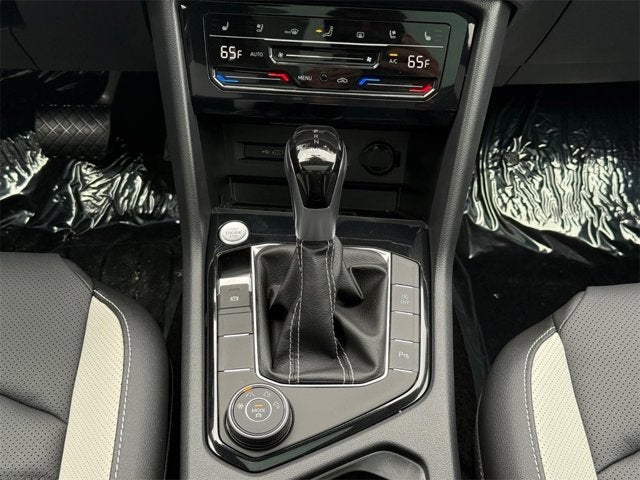 2025 Volkswagen Taos SEL