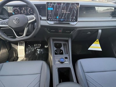 2026 Volkswagen Tiguan SE R-Line Black