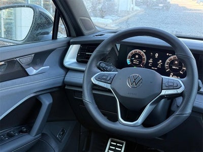 2026 Volkswagen Tiguan SE R-Line Black