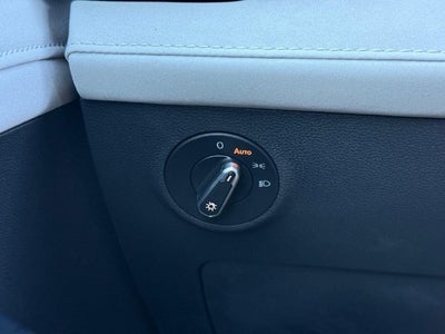 2027 Volkswagen Taos SE