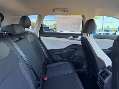 2027 Volkswagen Taos SE
