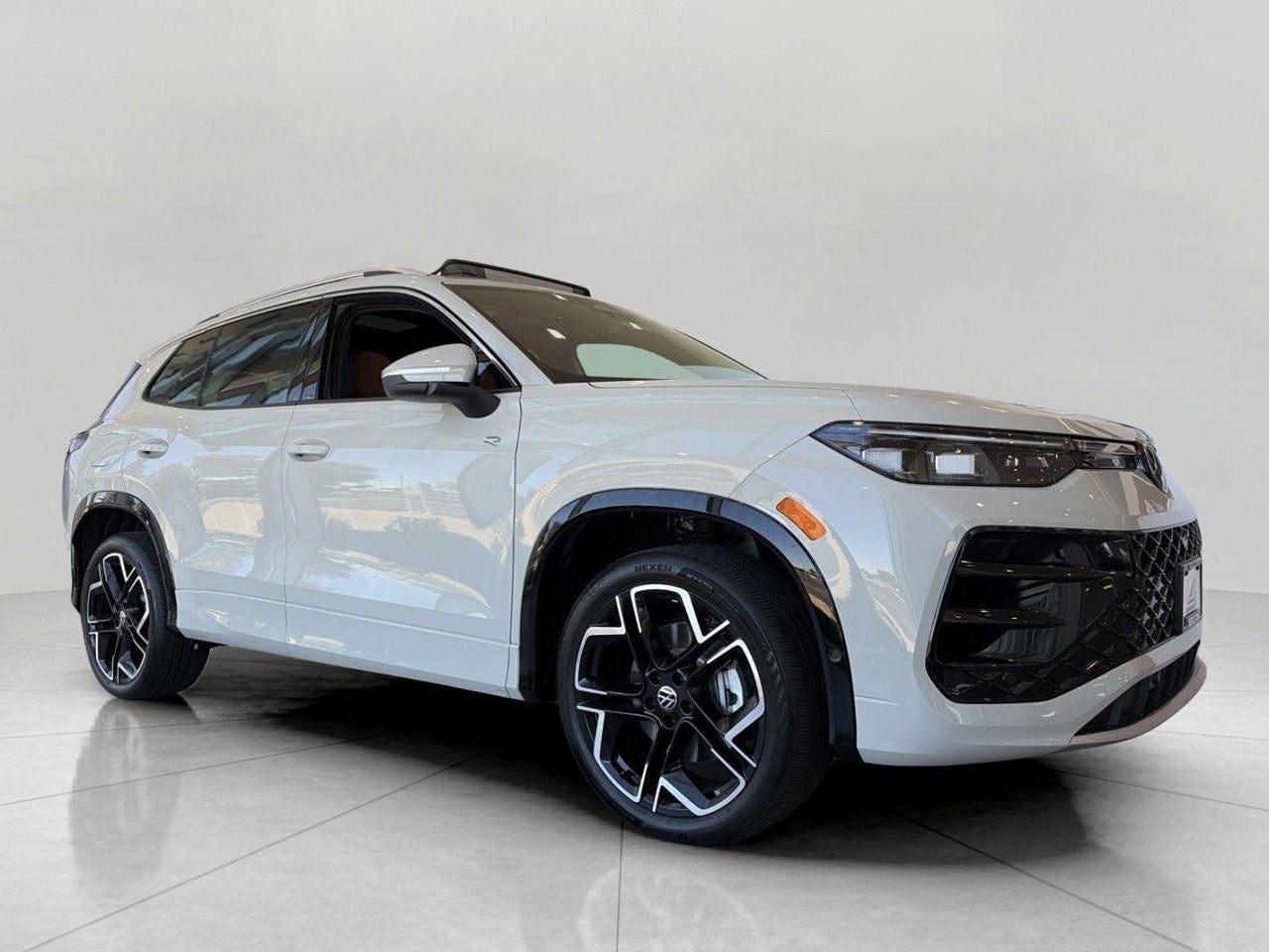2026 Volkswagen Tiguan SEL R-Line Turbo