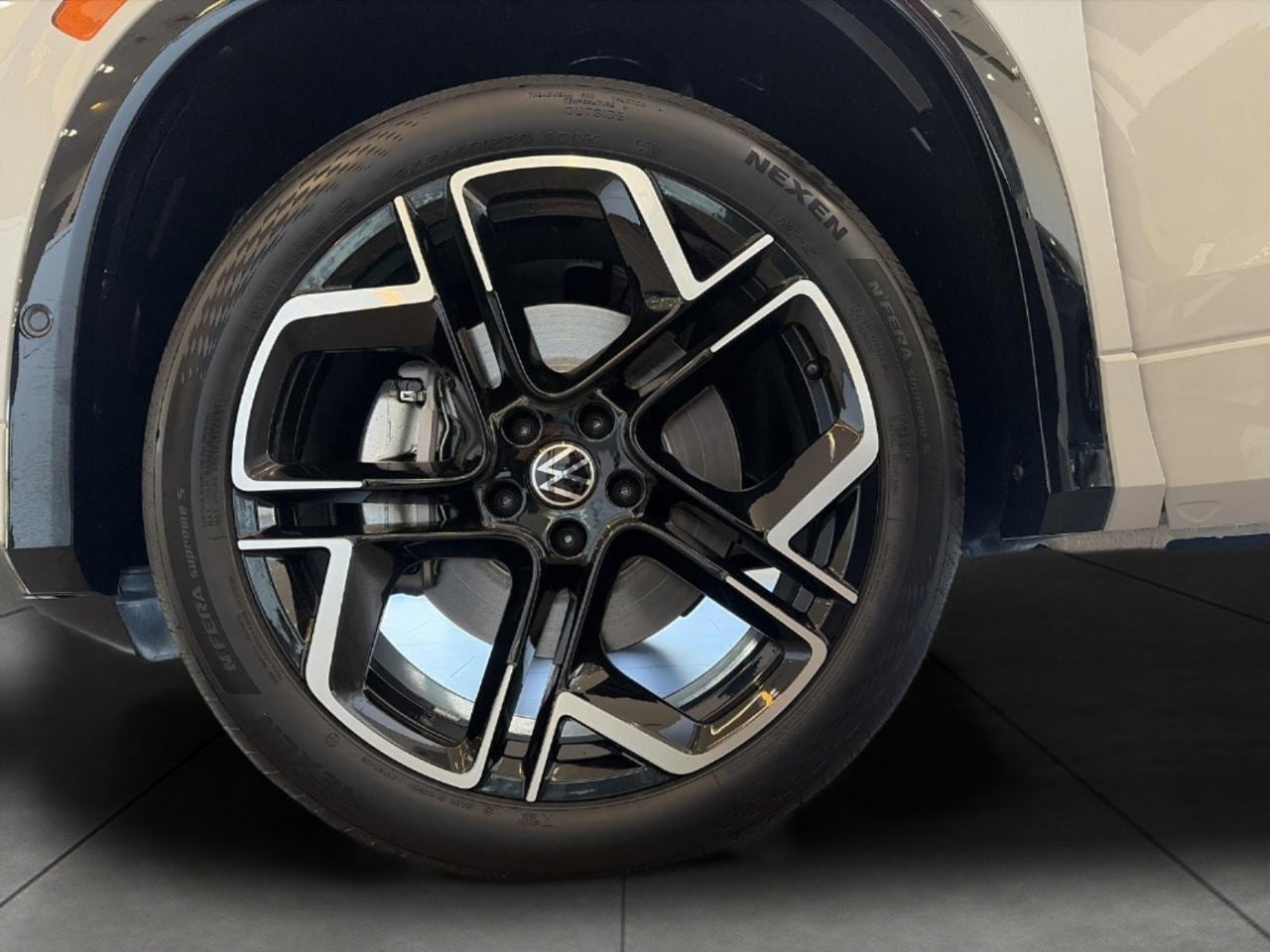 2026 Volkswagen Tiguan SEL R-Line Turbo