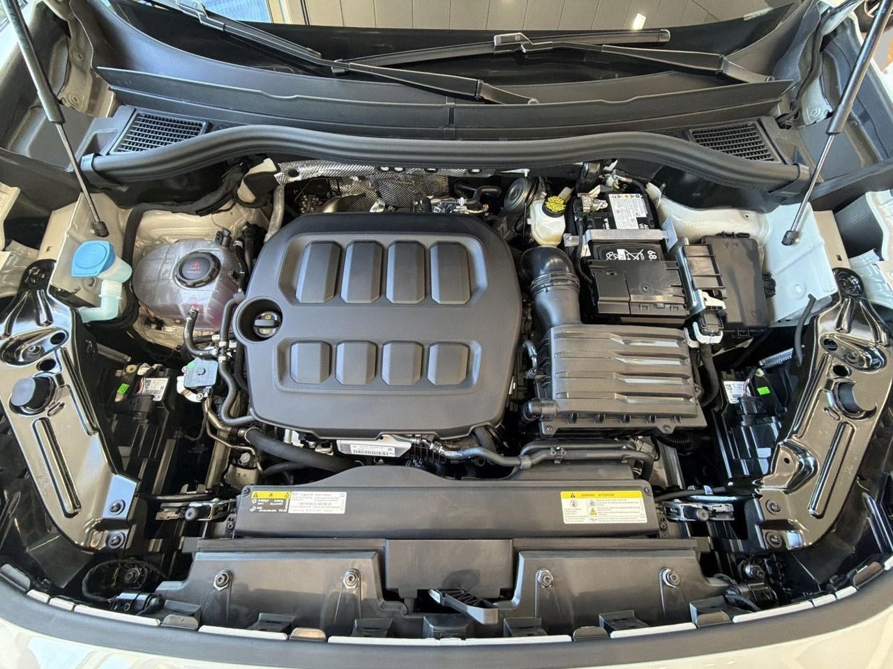 2026 Volkswagen Tiguan SEL R-Line Turbo