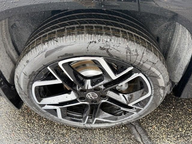 2026 Volkswagen Tiguan SEL R-Line Turbo