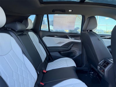 2026 Volkswagen Tiguan SEL R-Line Turbo