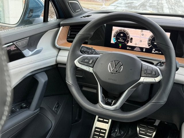 2026 Volkswagen Tiguan SEL R-Line Turbo