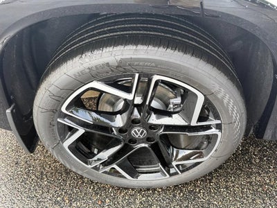 2026 Volkswagen Tiguan SEL R-Line Turbo