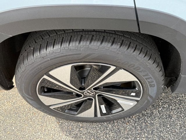 2026 Volkswagen Taos SE