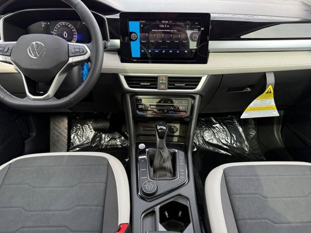 2026 Volkswagen Taos SE