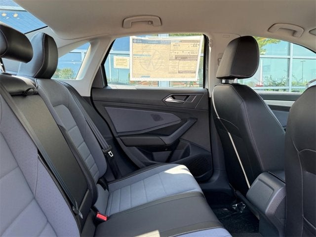 2025 Volkswagen Jetta SE