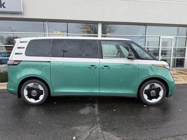 2025 Volkswagen ID. Buzz Pro S Plus