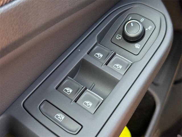 2025 Volkswagen Golf GTI SE