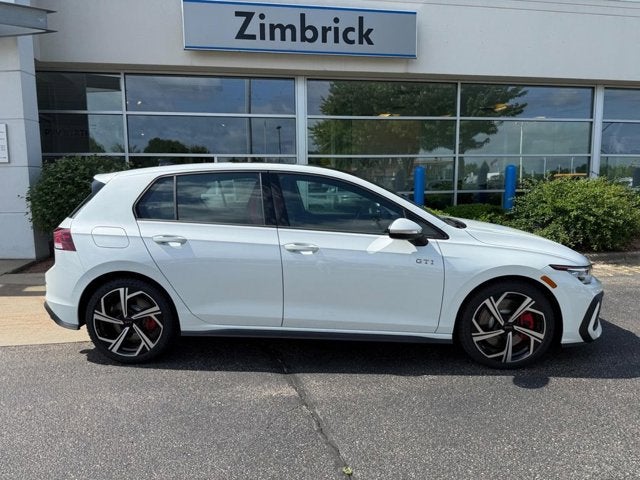 2026 Volkswagen Golf GTI SE